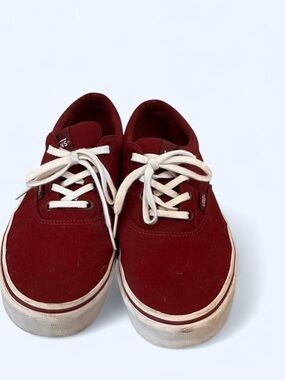 burgundy OG Vans Canvas size 9,5